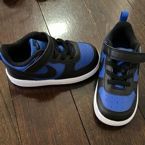 Nike Kids' Blue and Black Sneakers - never worn
